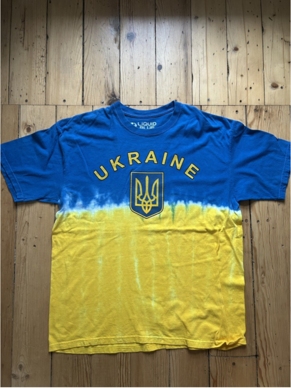 Liquid Blue Ukraine Strong T Shirt Flag Logo Graphic Men’s Size Xlarge XL